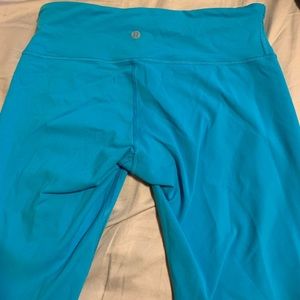 Lululemon wunder under size 6 28” length blue